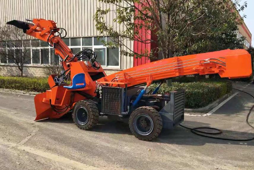 60輪式刮板扒渣機(jī) 60輪式刮板扒渣機(jī)