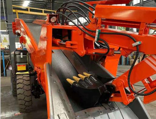 履帶扒渣機(jī)的這5個(gè)特點(diǎn)，了解嗎？