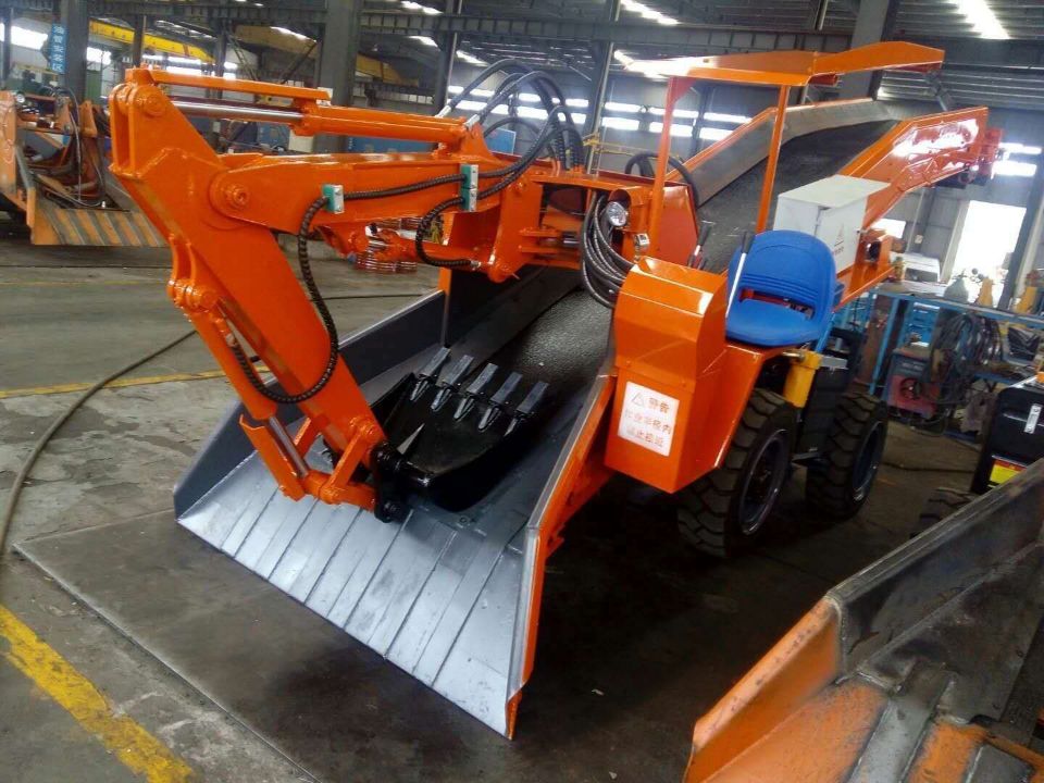 小型扒渣機(jī)如何有效避免*事故，這三大項(xiàng)操作規(guī)程要牢記 