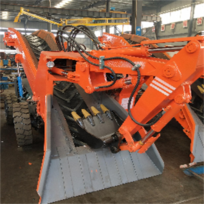      扒渣機(jī)出渣快的特點(diǎn)